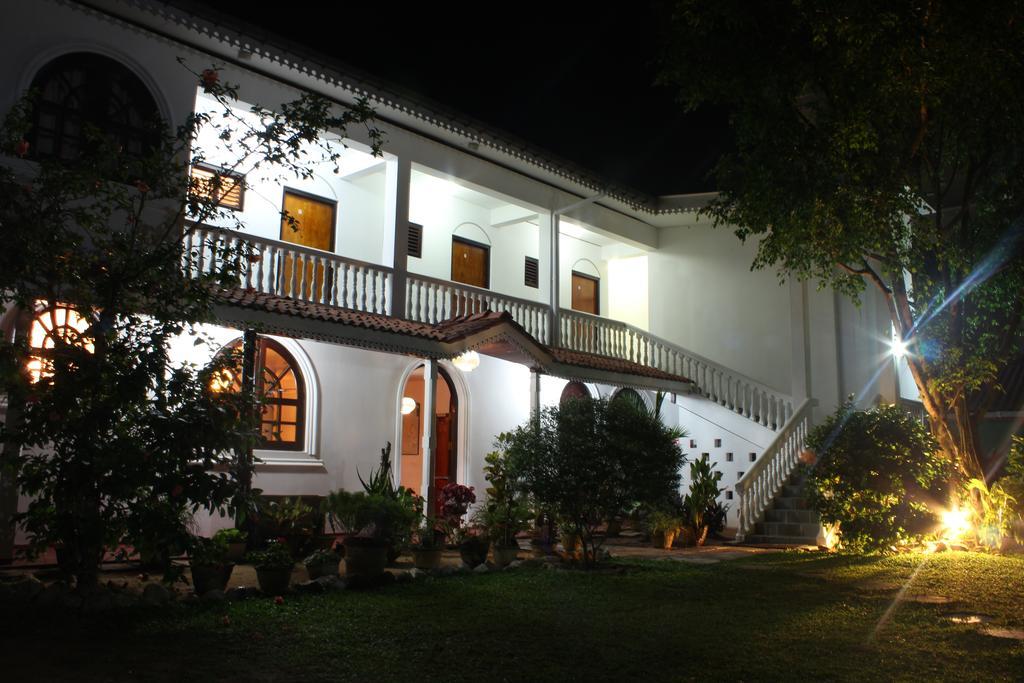 Hideaway Hikkaduwa Hotel Ngoại thất bức ảnh